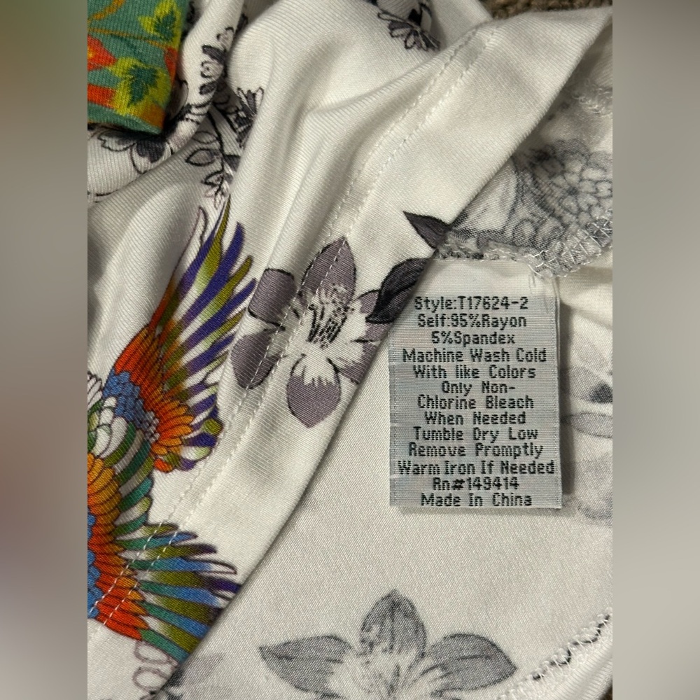 Johnny Was Floral and Bird Print Long Sleeve Shirt. Dreamer Garden. Size Medium - Picture 5 of 5